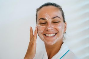 Resveratrol Honey Acne Mask